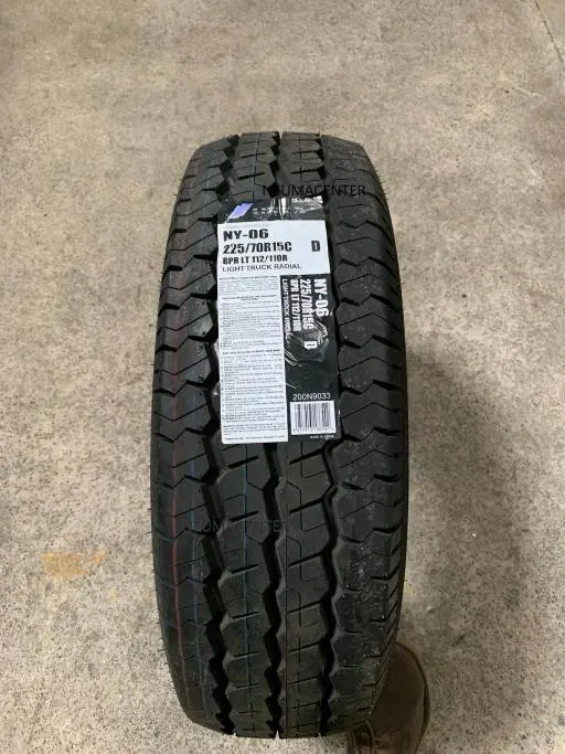 Onyx 225/70 R15 NY06 (8PR) - Imagen 2