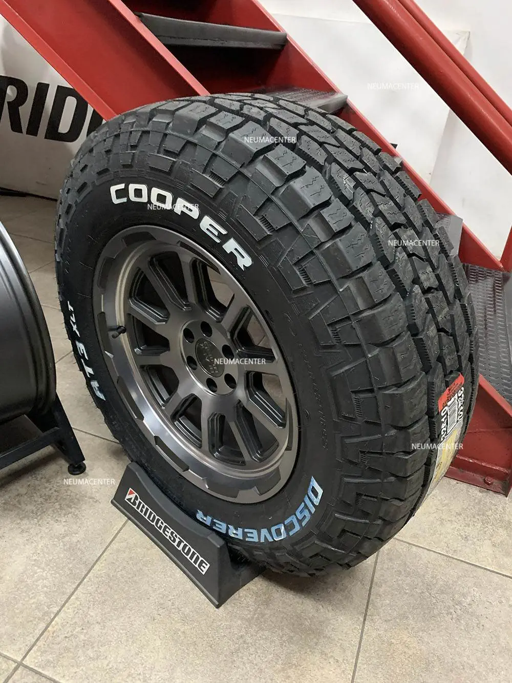 Cooper LT 35X12.50 R20 125Q Discoverer AT3 XLT (10PR) (PRODUCTO A PEDIDO) - Imagen 2