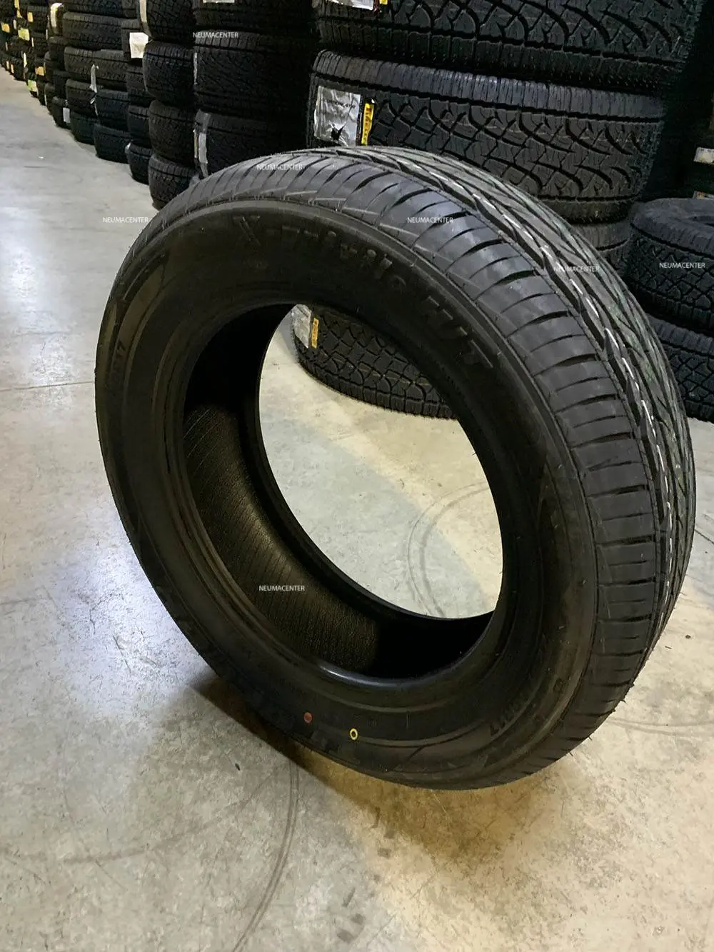 Tracmax 215/70R16 100H X-Privilo H/T - Imagen 2
