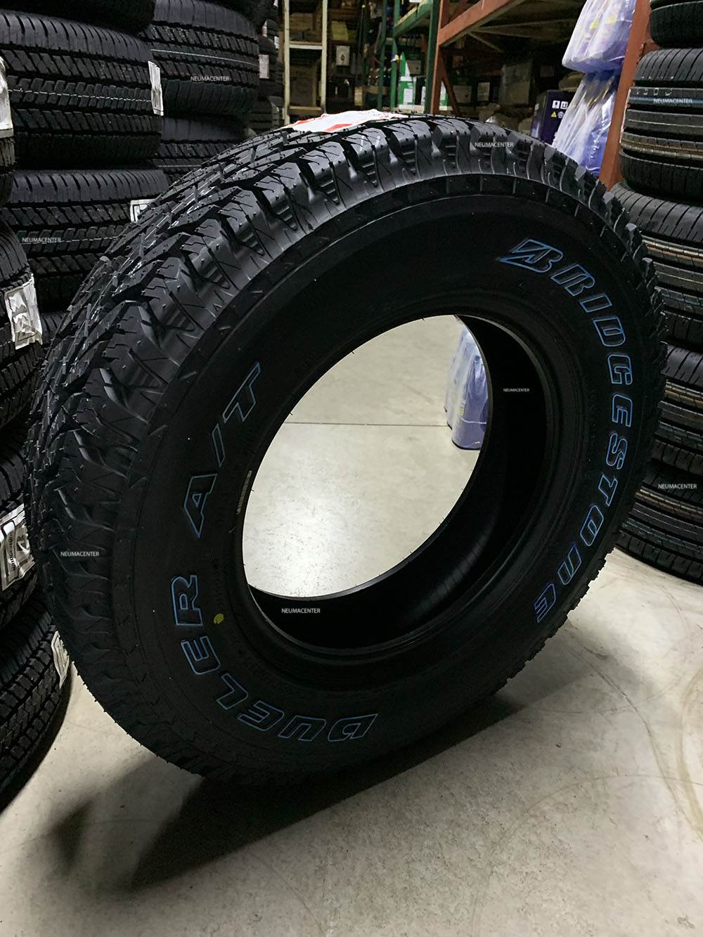 Bridgestone LT 225/75 R16 103/100S Dueler AT 694 - Imagen 2