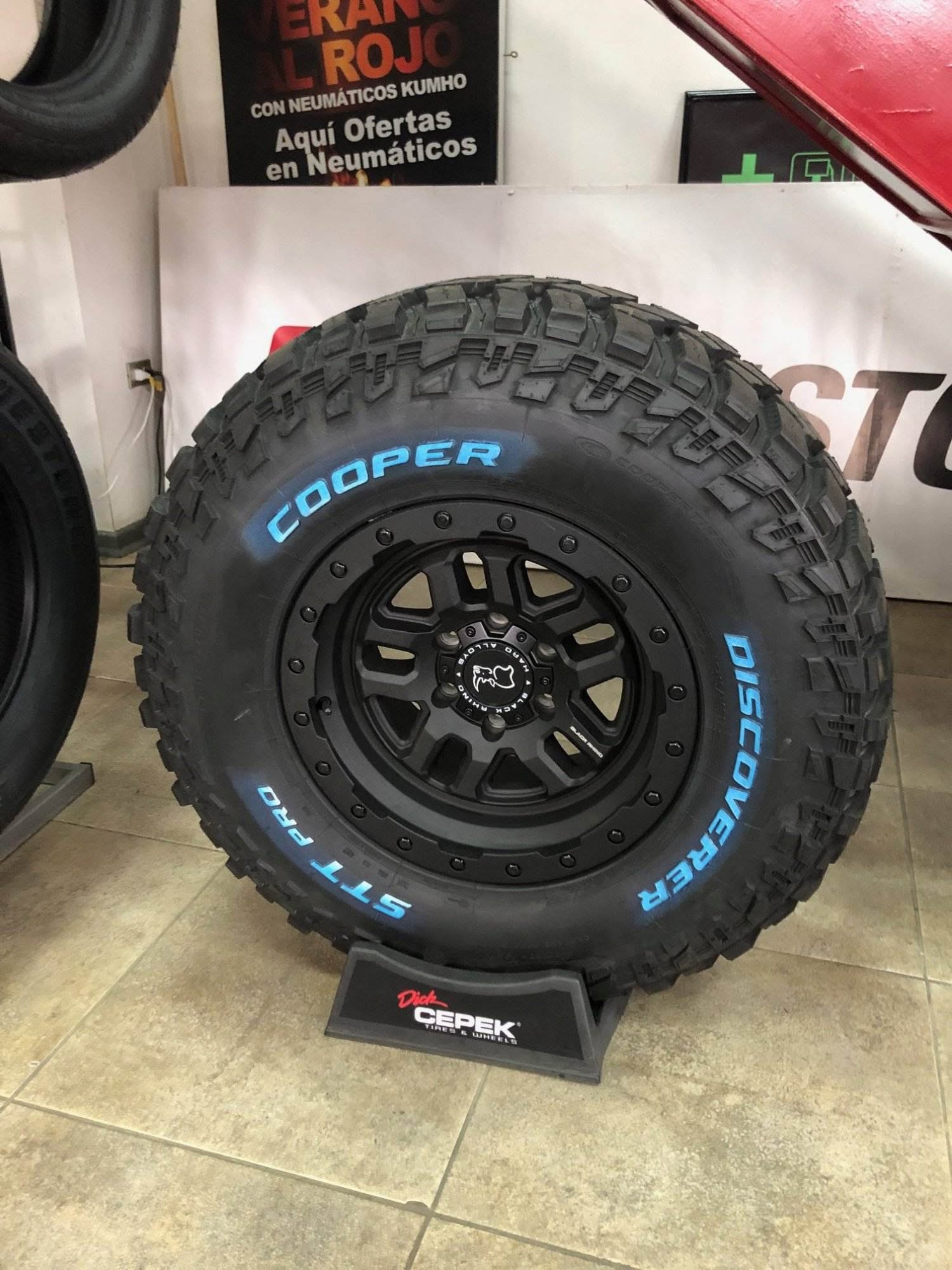 Cooper LT 315/70 R17 STT Pro E WRL 121/118Q AGOTADO - Imagen 3