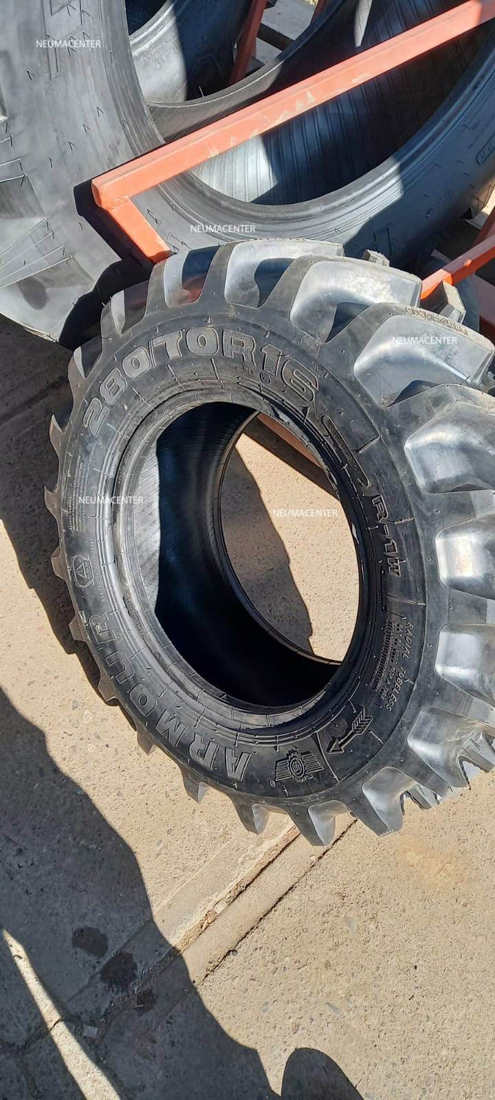 Armour 280/70 R18 TL R1 - Imagen 2